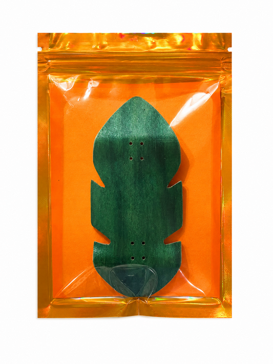 Bannna leaf water malone stained 48mm (unique hand shaped deck)